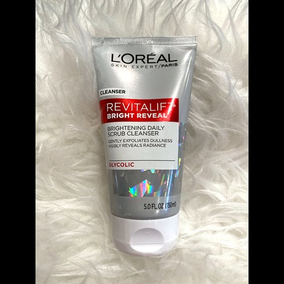 New L'Oreal Revitalift Bright Reveal Cleanser 5 oz - Picture 4 of 4